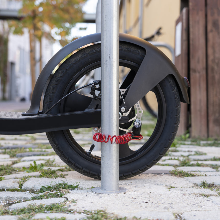 Sistema anti-roubo para trotinetes elétricos com travão de disco