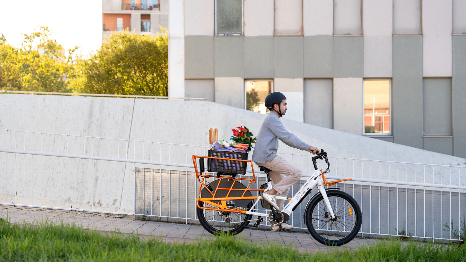 La bicicleta es reconocida como medio de transporte prioritario en España